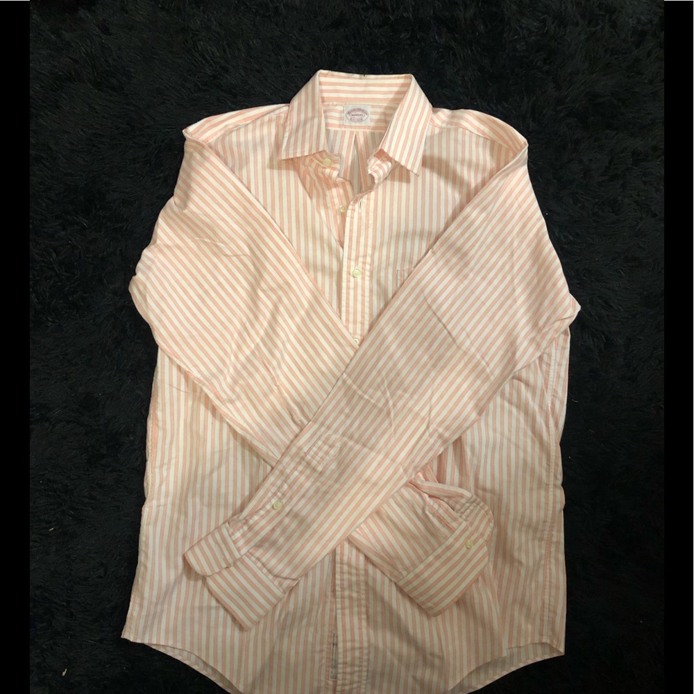 Brooks brothers makers 1818 mens large button down shirt see pic for size